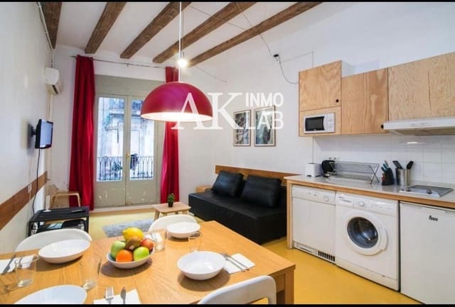 Flat for sale in El Raval, Barcelona city - € 930,000 (Ref: 9646203)