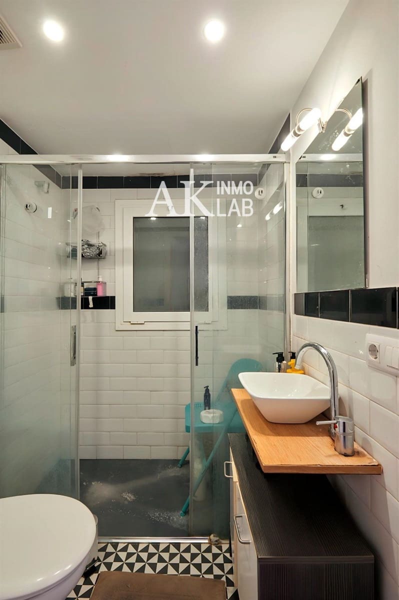 1 sypialnia Mieszkanie na sprzedaż w Miasto Barcelona - 179 000 € (Ref: 9646204)