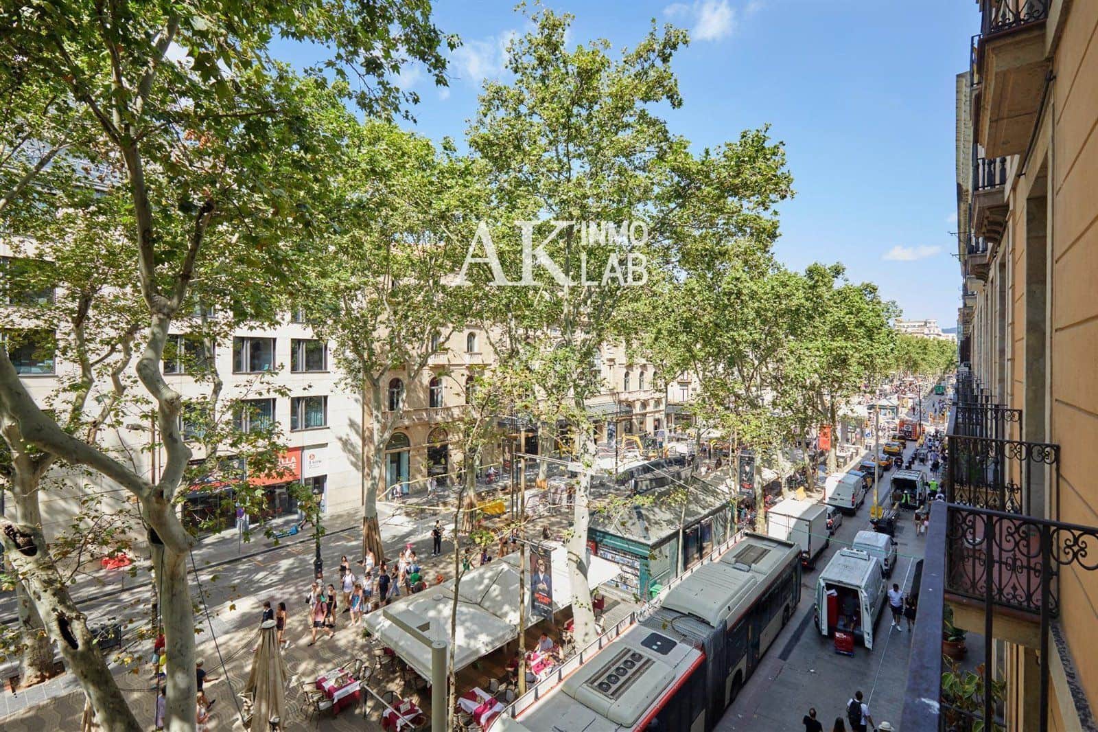 3 soveværelse Lejlighed til salg i Barcelona by - € 789.000 (Ref: 9646211)