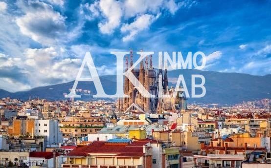 Commercial for sale in Sant Antoni, Barcelona city - € 380,000 (Ref: 9646212)