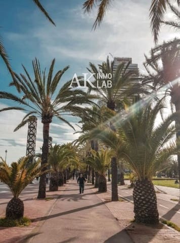 2 soveværelse Lejlighed til salg i El Poblenou, Barcelona by - € 139.000 (Ref: 9646214)