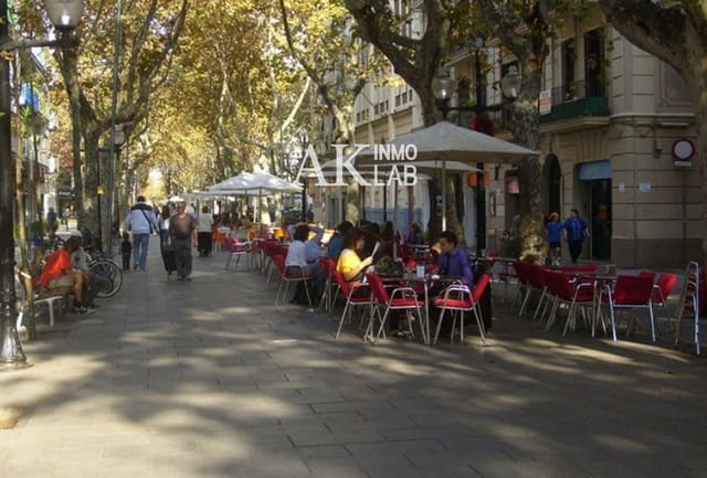 2 soveværelse Lejlighed til salg i El Poblenou, Barcelona by - € 139.000 (Ref: 9646214)