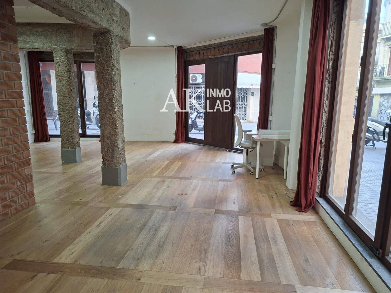 Commerciale da affittare in Barcelona citta - 1.400 € (Rif: 9646220)