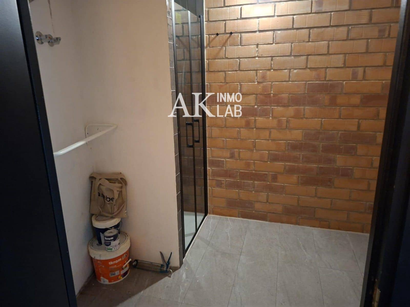 Commerciale da affittare in Barcelona citta - 1.400 € (Rif: 9646220)