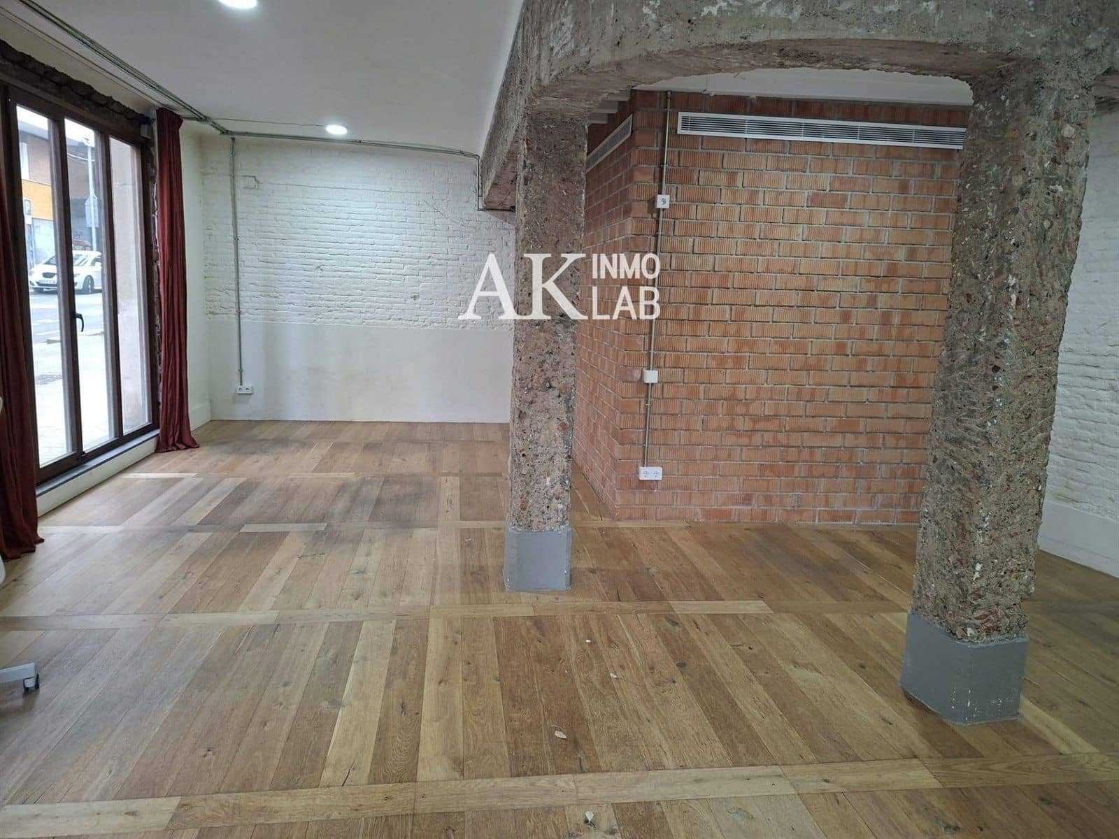 Commerciale da affittare in Barcelona citta - 1.400 € (Rif: 9646220)