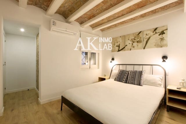 2 slaapkamer Flat te koop in El Barri Gòtic, Barcelona stad - € 310.000 (Ref: 9676508)