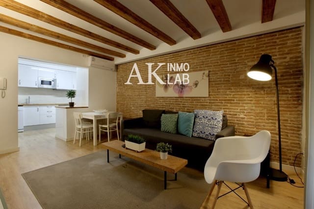 2 slaapkamer Flat te koop in El Barri Gòtic, Barcelona stad - € 310.000 (Ref: 9676508)