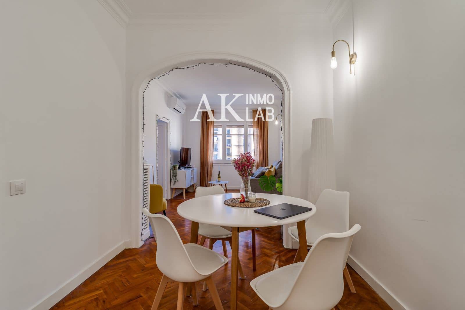 Piso de 3 habitaciones en Barcelona ciudad en venta - 470.000 € (Ref: 9708178)