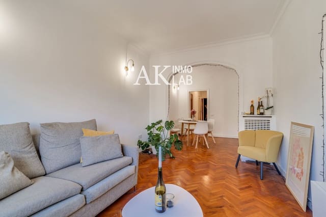 Piso de 3 habitaciones en Barcelona ciudad en venta - 470.000 € (Ref: 9708178)