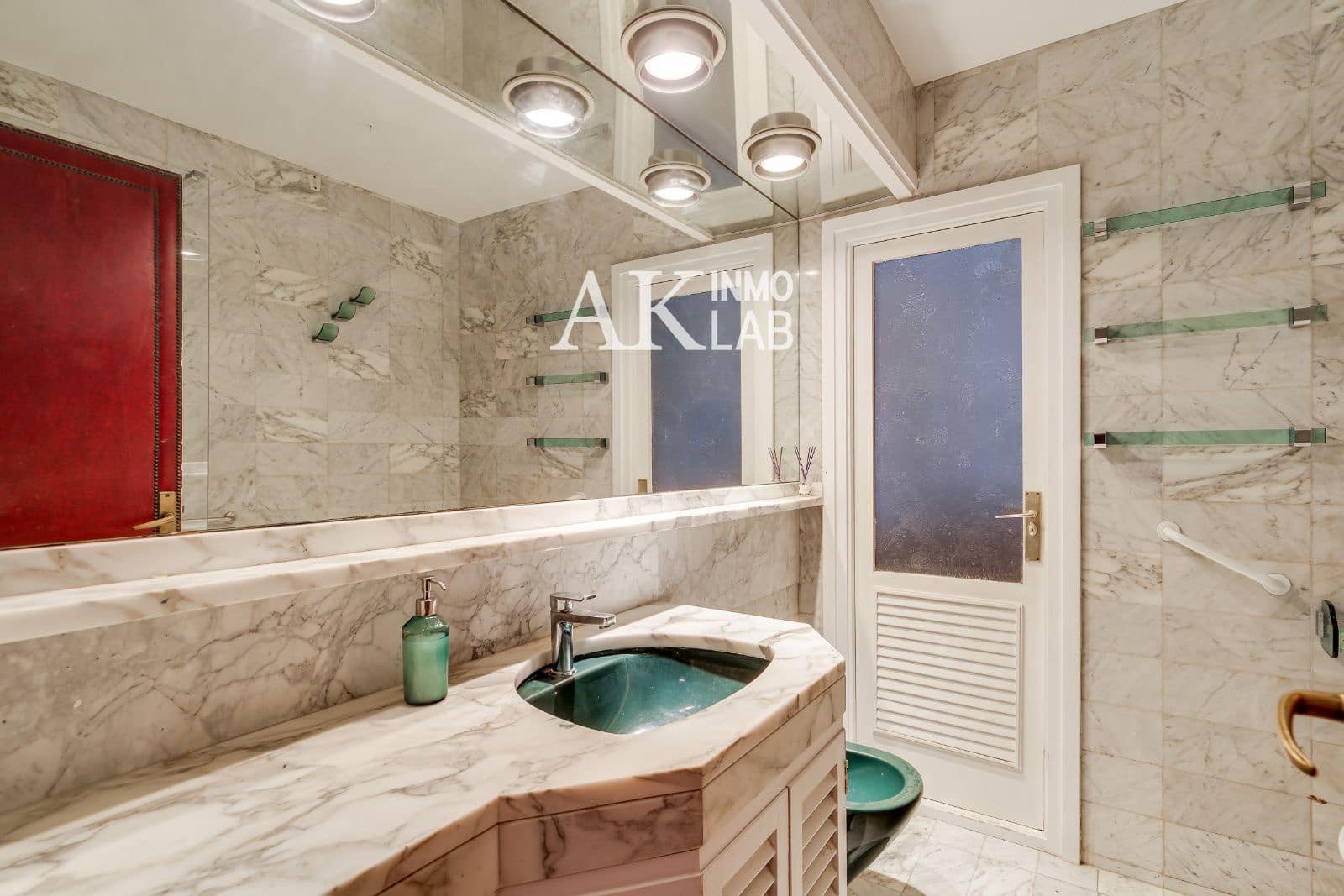 Piso de 3 habitaciones en Barcelona ciudad en venta - 470.000 € (Ref: 9708178)