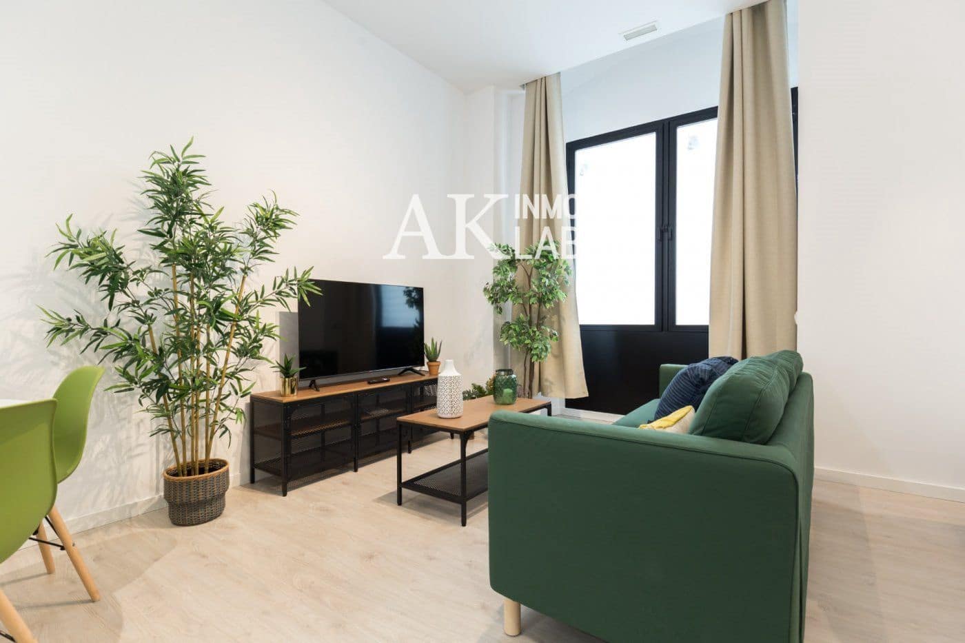 Piso en Barcelona ciudad en venta - 256.400 € (Ref: 9730841)