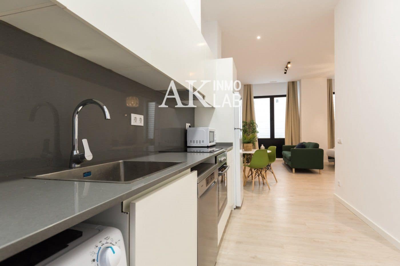 Piso en Barcelona ciudad en venta - 256.400 € (Ref: 9730841)