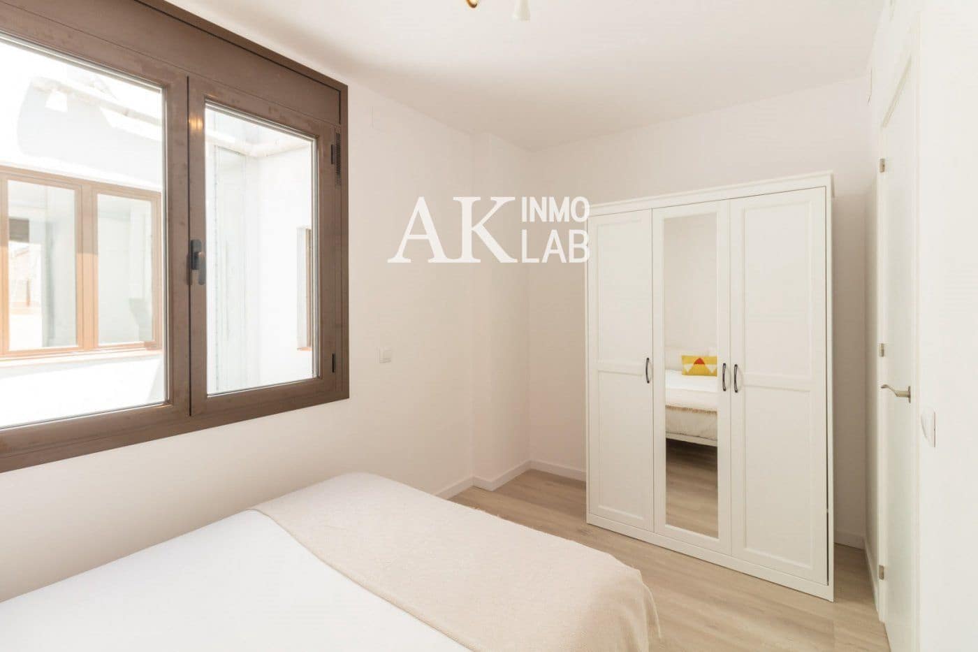 Ático de 3 habitaciones en Barcelona ciudad en venta - 728.000 € (Ref: 9730843)