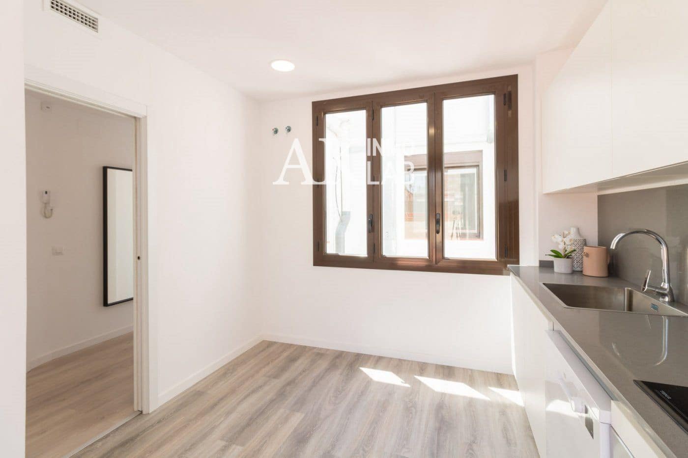 Ático de 3 habitaciones en Barcelona ciudad en venta - 728.000 € (Ref: 9730843)