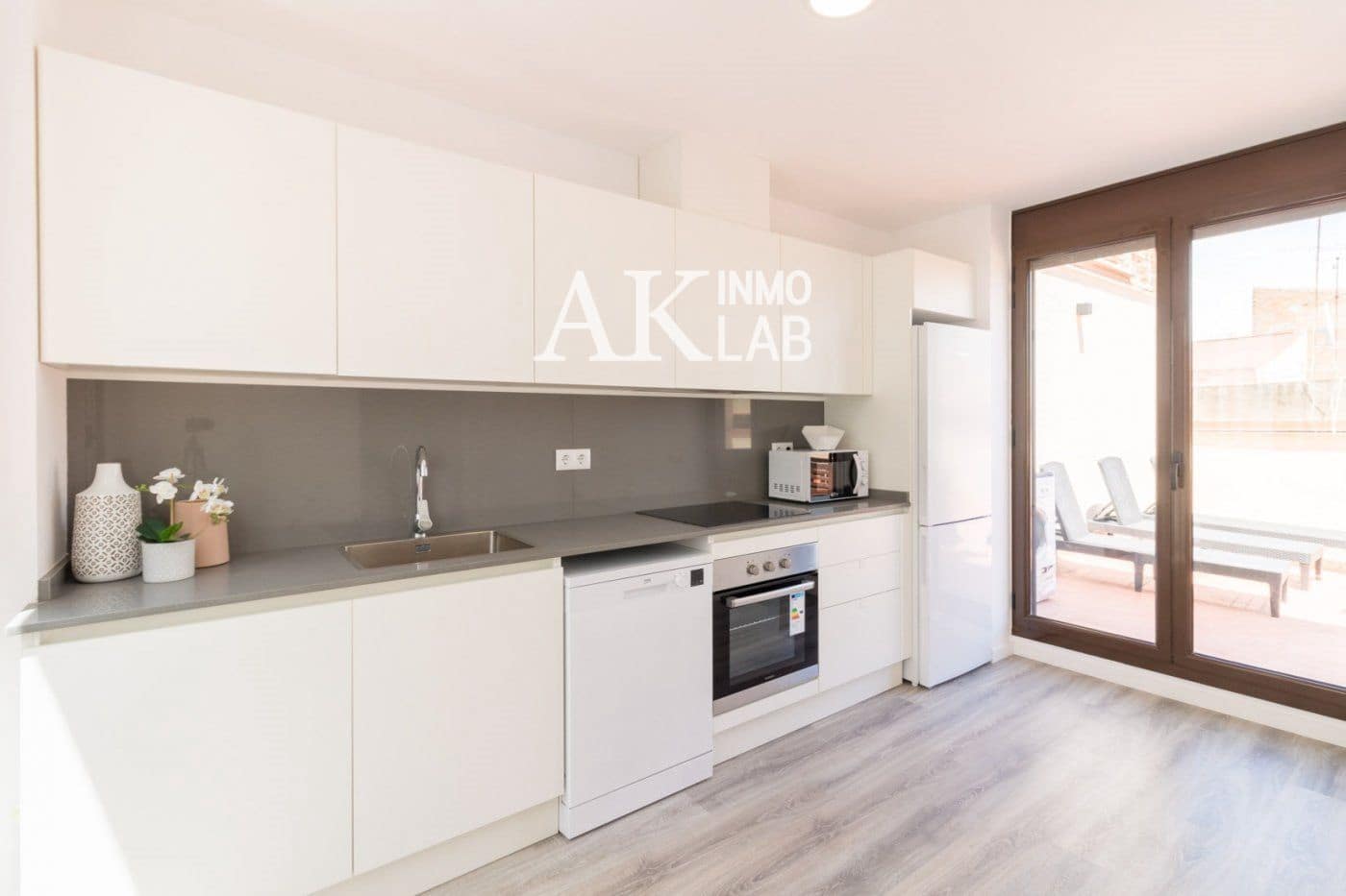 Ático de 3 habitaciones en Barcelona ciudad en venta - 728.000 € (Ref: 9730843)