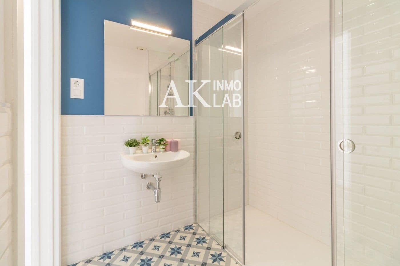 Ático de 3 habitaciones en Barcelona ciudad en venta - 728.000 € (Ref: 9730843)