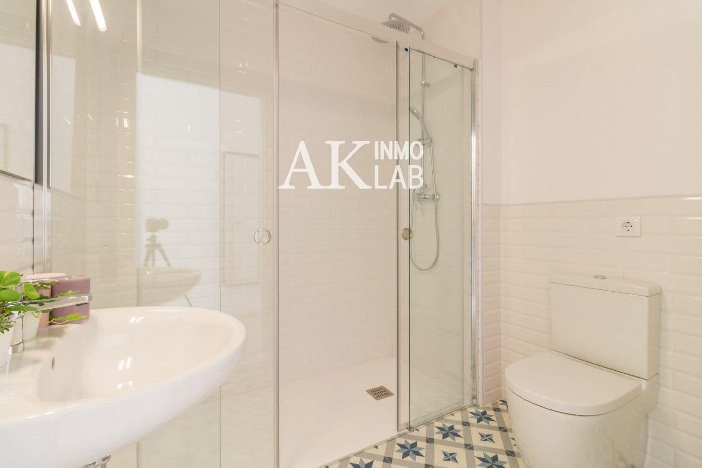 Ático de 3 habitaciones en Barcelona ciudad en venta - 728.000 € (Ref: 9730843)