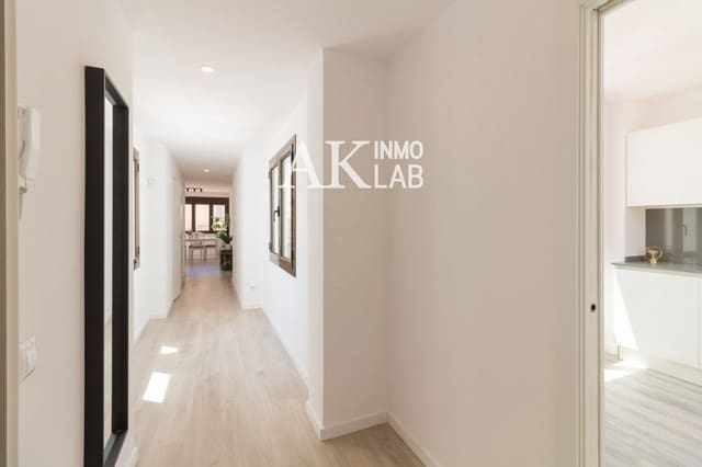 Ático de 3 habitaciones en El Raval, Barcelona ciudad en venta - 728.000 € (Ref: 9730843)