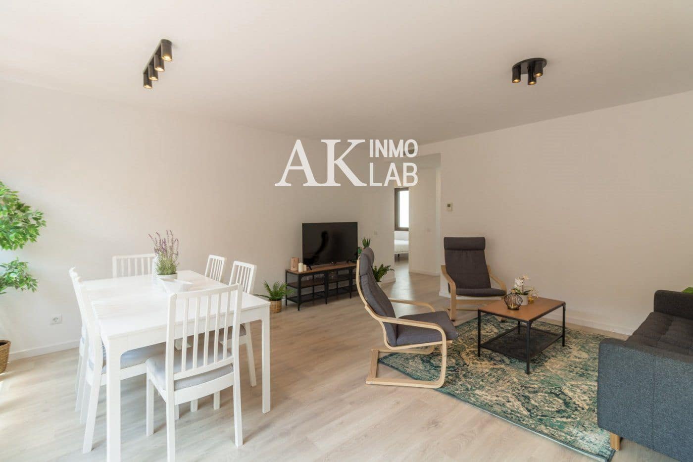 Ático de 3 habitaciones en Barcelona ciudad en venta - 728.000 € (Ref: 9730843)