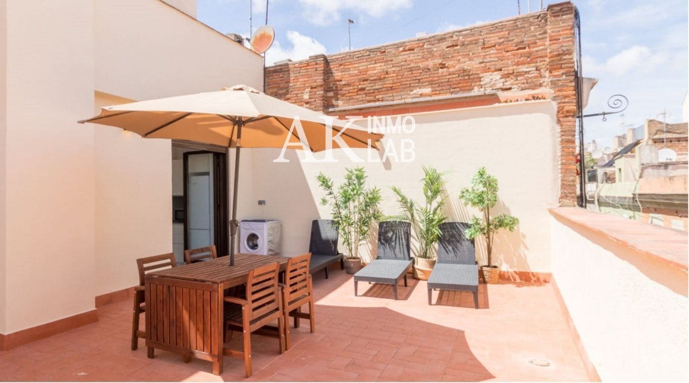Ático de 3 habitaciones en Barcelona ciudad en venta - 728.000 € (Ref: 9730843)