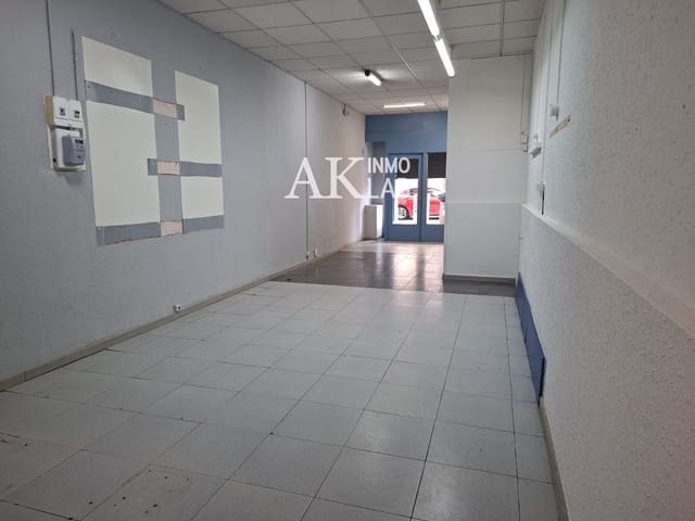 Commercial for rent in Barcelona city - € 890 (Ref: 9740214)