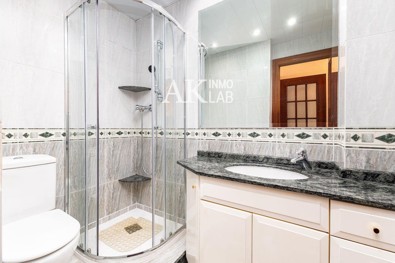 4 chambre Appartement à vendre à Barcelone ville avec garage - 469 000 € (Ref: 9758164)