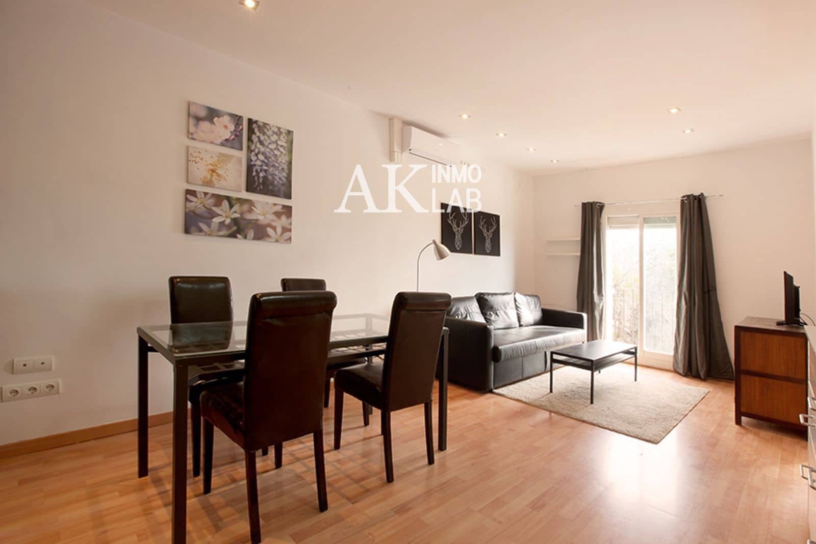 2 soveværelse Lejlighed til salg i L'Hospitalet de Llobregat - € 195.000 (Ref: 9758261)