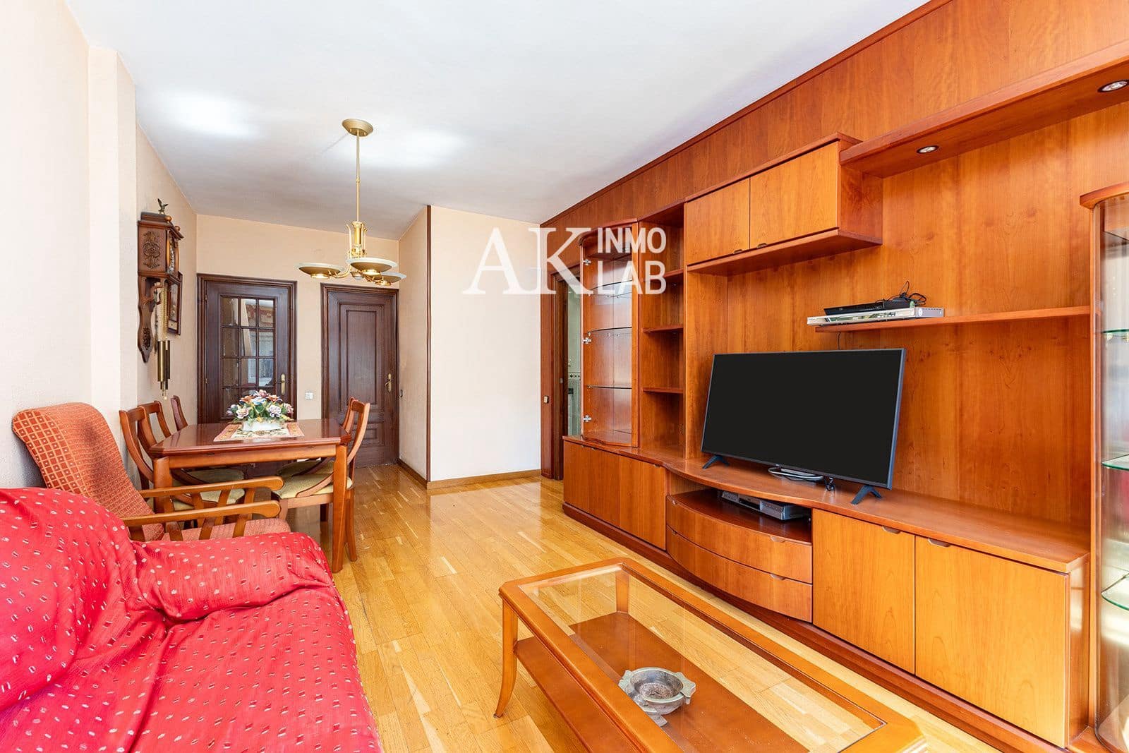 Piso de 4 habitaciones en Barcelona ciudad en venta con garaje - 499.000 € (Ref: 9771873)