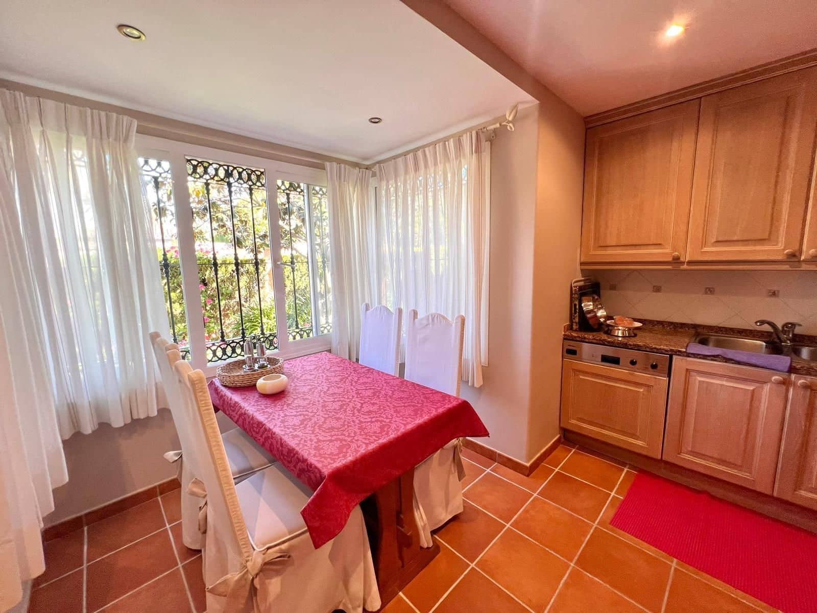 4 quarto Moradia para venda em Marbella com piscina garagem - 2 500 000 € (Ref: 9543949)