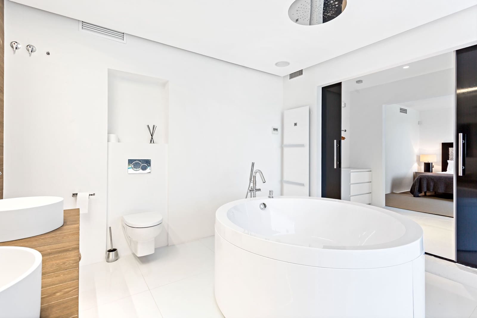 7 bedroom Villa for sale in Marbella with pool garage - € 3,749,000 (Ref: 9543950)