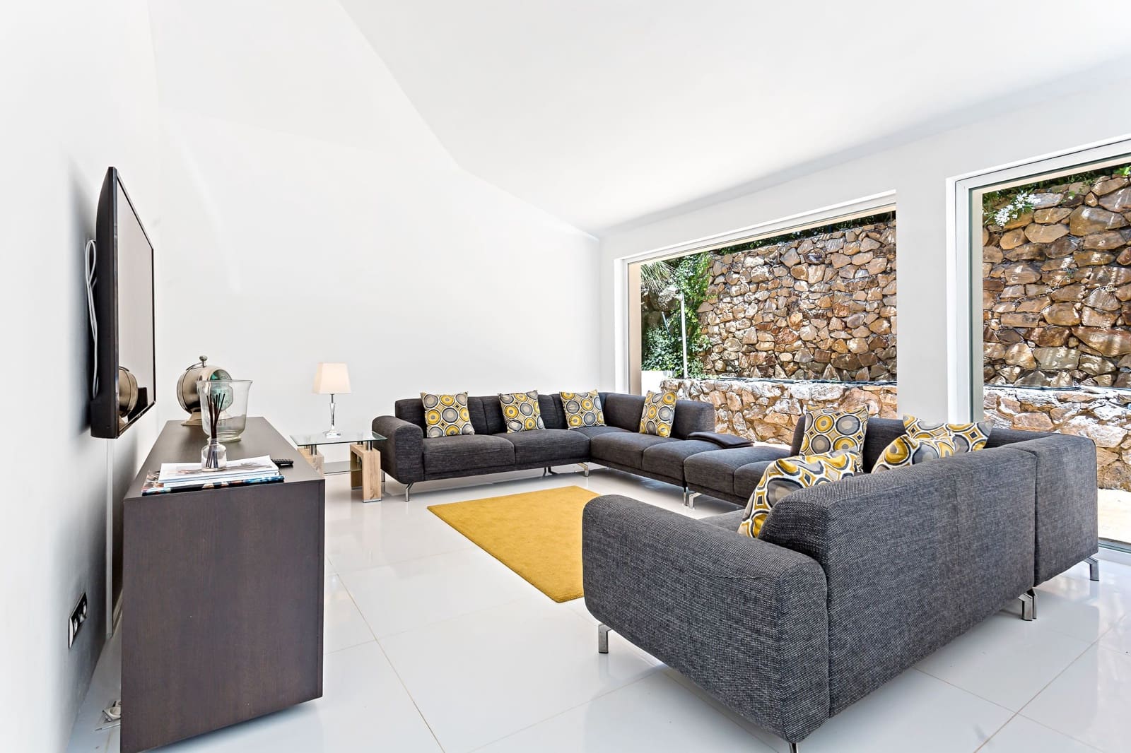 7 bedroom Villa for sale in Marbella with pool garage - € 3,749,000 (Ref: 9543950)