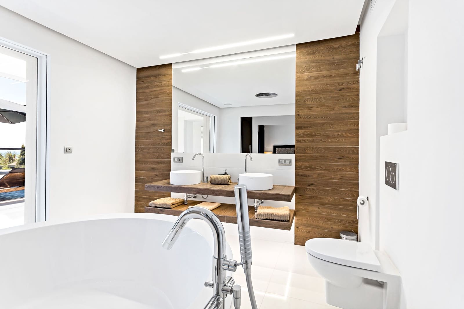 7 bedroom Villa for sale in Marbella with pool garage - € 3,749,000 (Ref: 9543950)