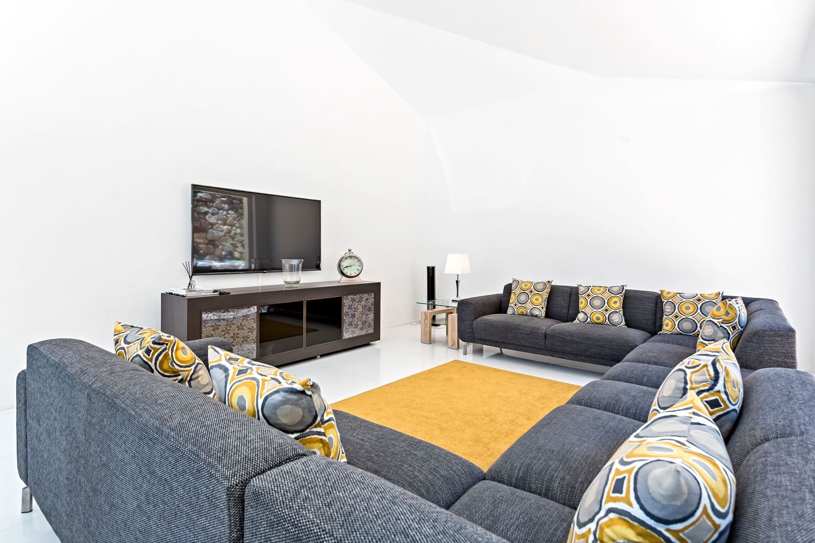 7 bedroom Villa for sale in Marbella with pool garage - € 3,749,000 (Ref: 9543950)