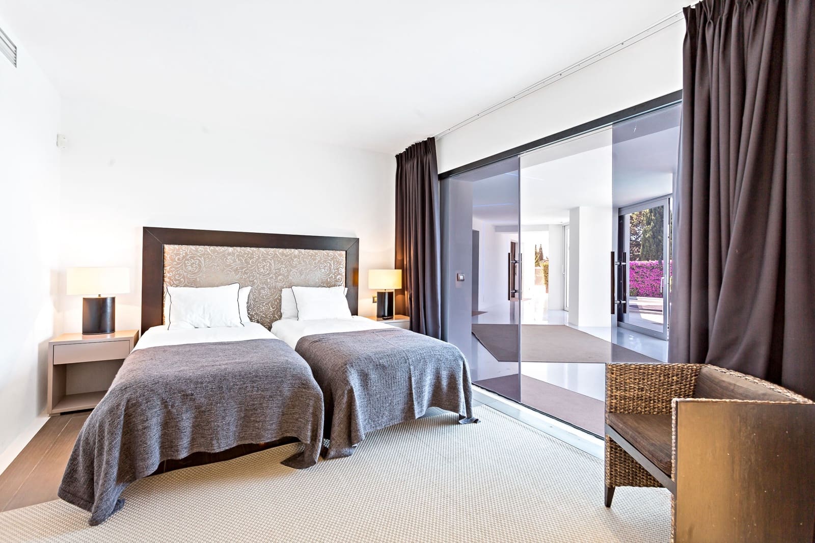 7 bedroom Villa for sale in Marbella with pool garage - € 3,749,000 (Ref: 9543950)