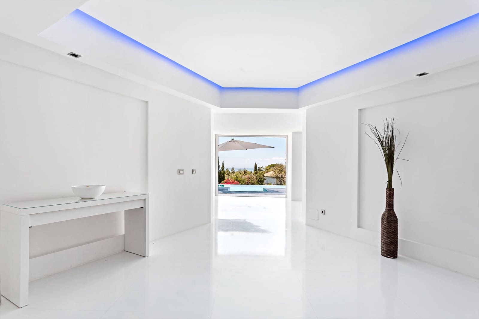 7 bedroom Villa for sale in Marbella with pool garage - € 3,749,000 (Ref: 9543950)