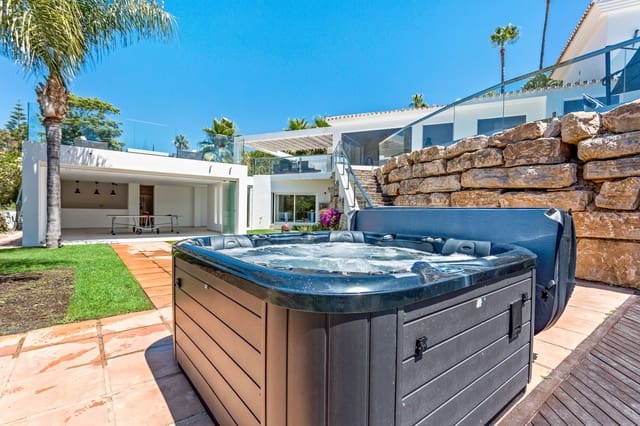 7 bedroom Villa for sale in Hacienda Las Chapas, Marbella with pool garage - € 3,749,000 (Ref: 9543950)