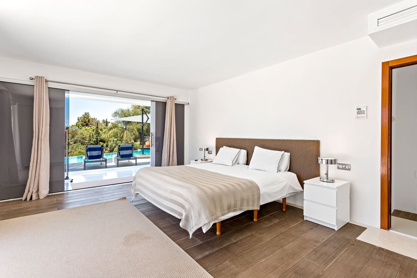 7 bedroom Villa for sale in Marbella with pool garage - € 3,749,000 (Ref: 9543950)