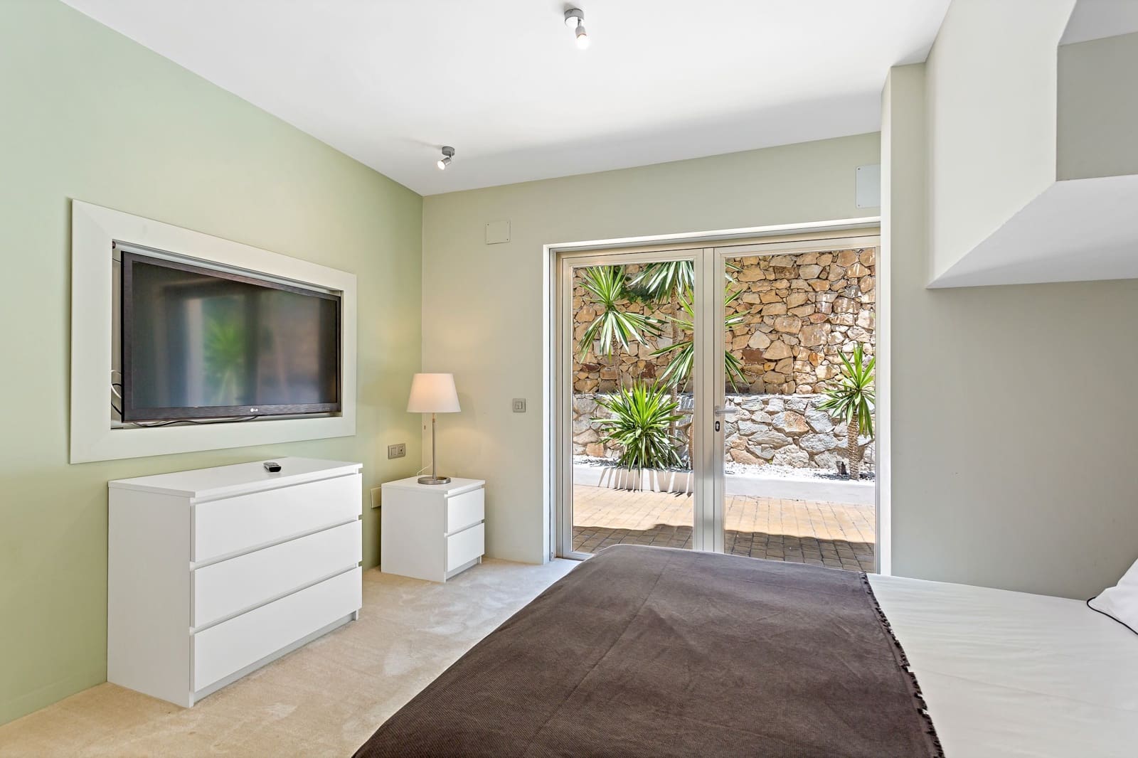 7 bedroom Villa for sale in Marbella with pool garage - € 3,749,000 (Ref: 9543950)