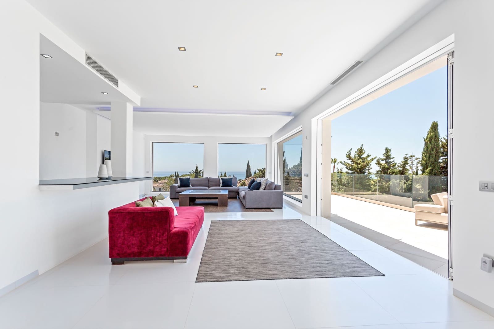 7 bedroom Villa for sale in Marbella with pool garage - € 3,749,000 (Ref: 9543950)