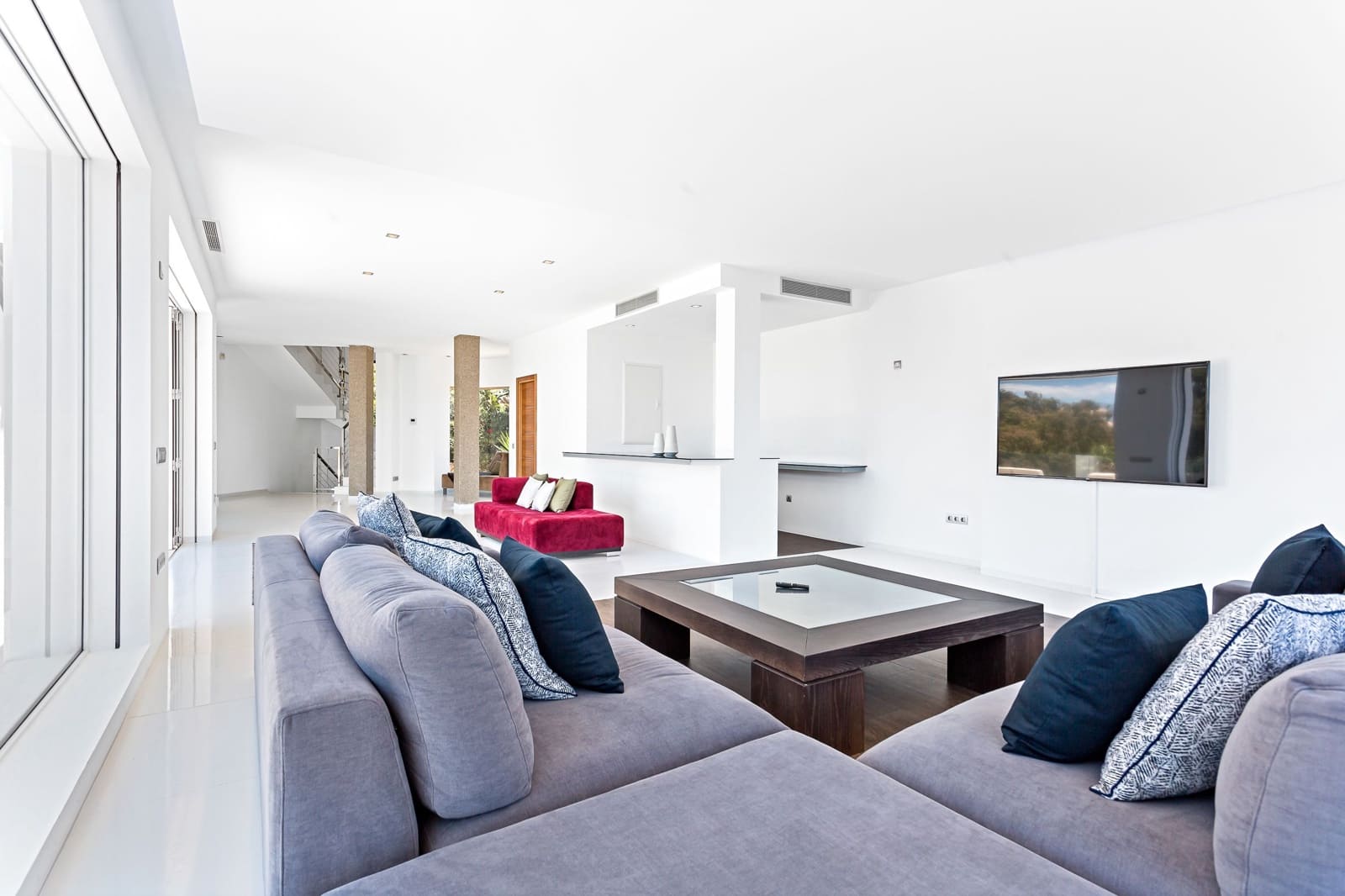 7 bedroom Villa for sale in Marbella with pool garage - € 3,749,000 (Ref: 9543950)