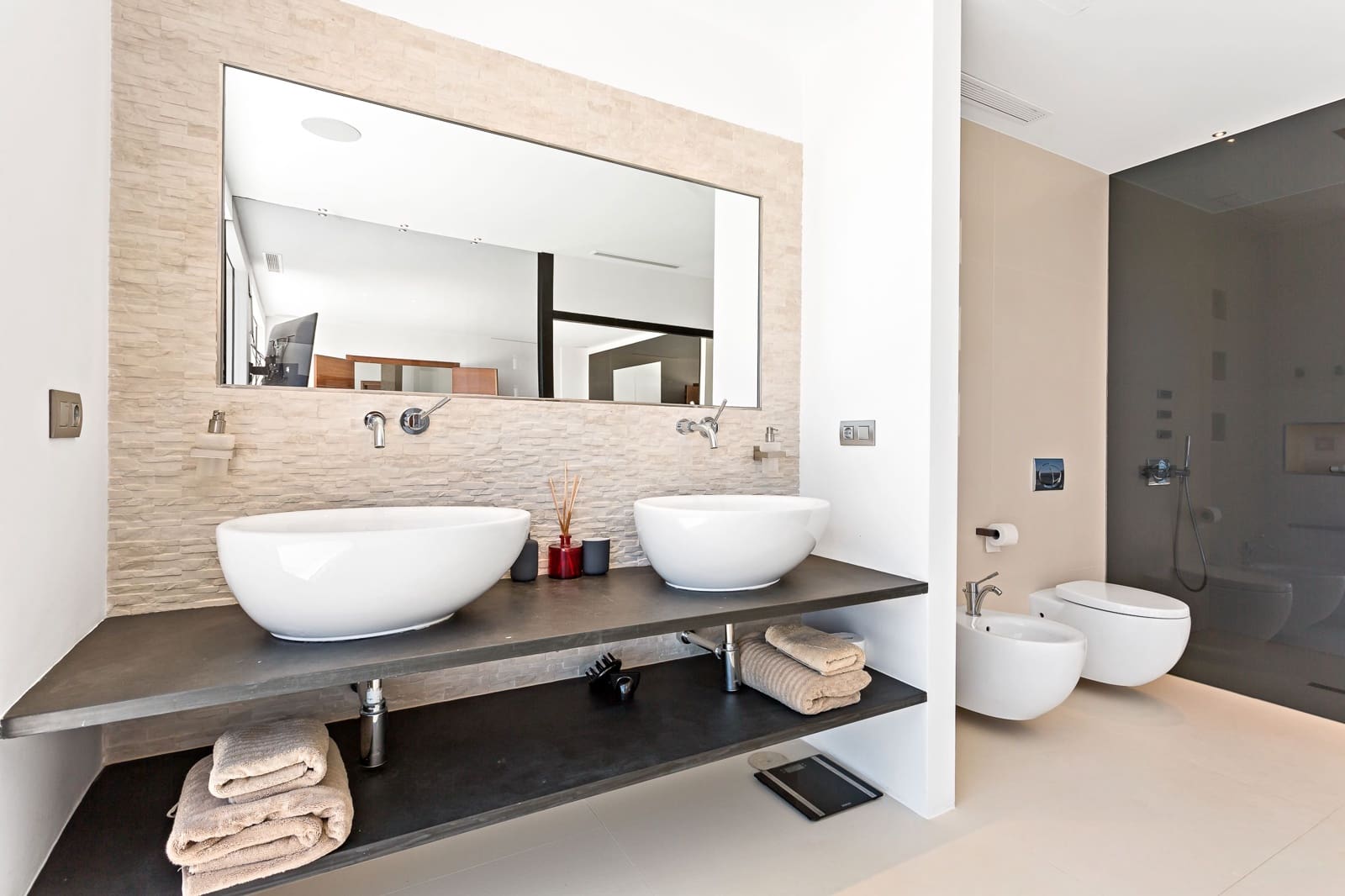 7 bedroom Villa for sale in Marbella with pool garage - € 3,749,000 (Ref: 9543950)