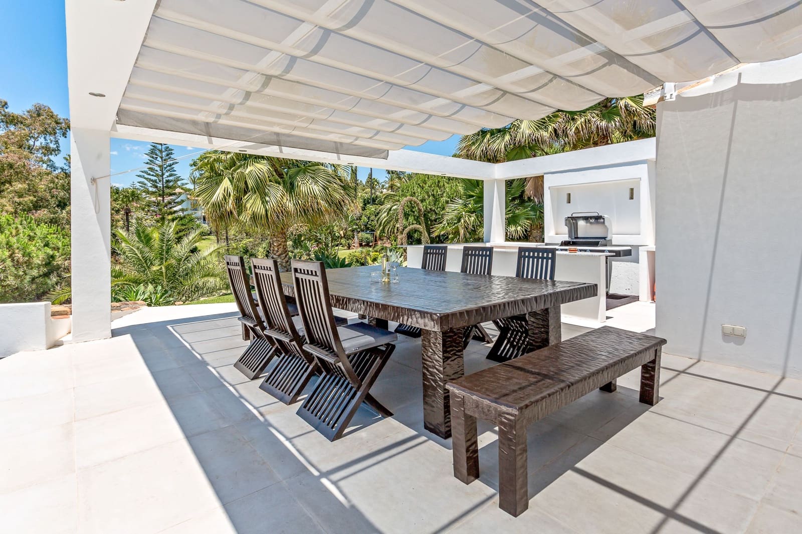 7 bedroom Villa for sale in Marbella with pool garage - € 3,749,000 (Ref: 9543950)