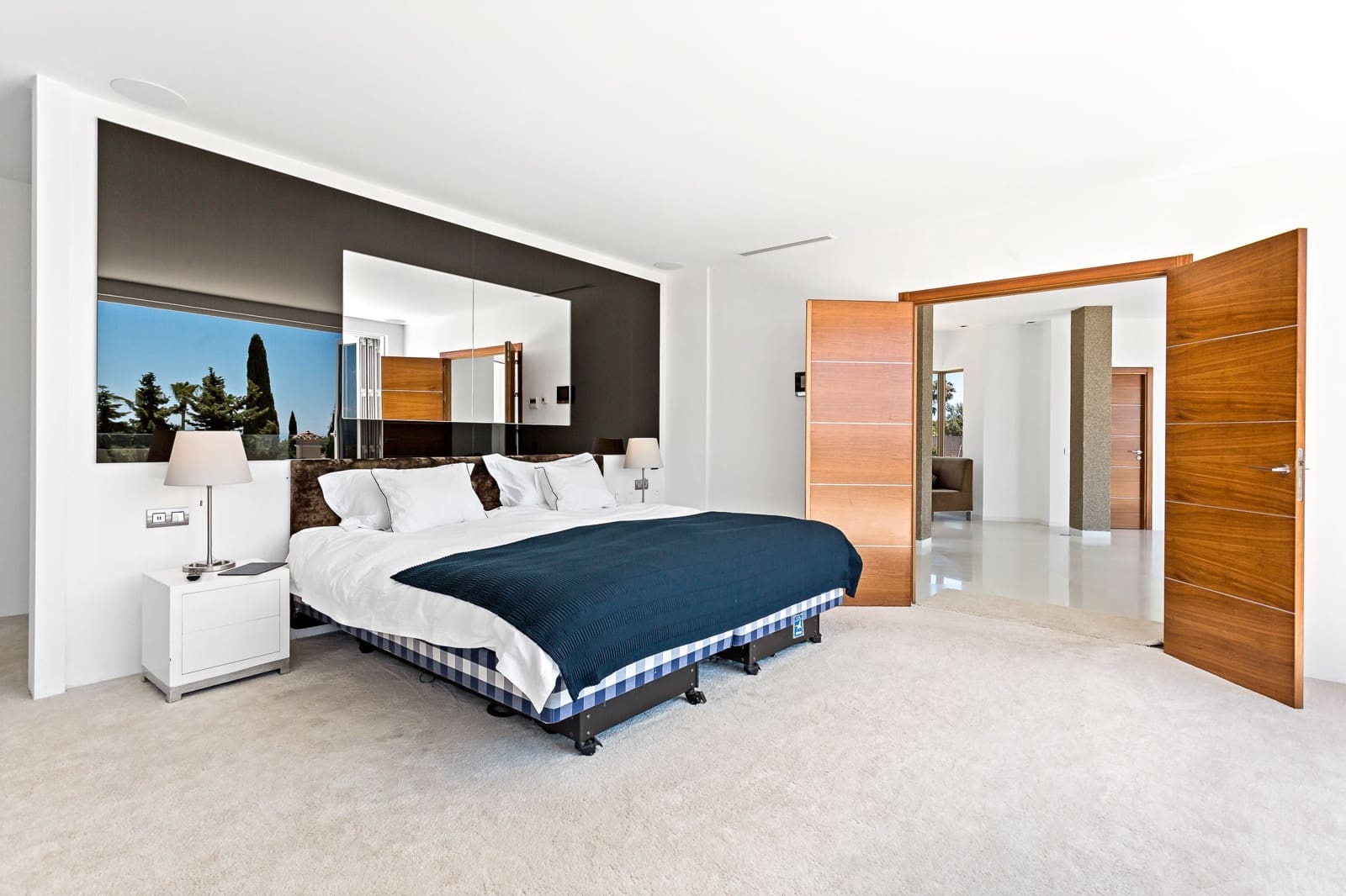 7 bedroom Villa for sale in Marbella with pool garage - € 3,749,000 (Ref: 9543950)