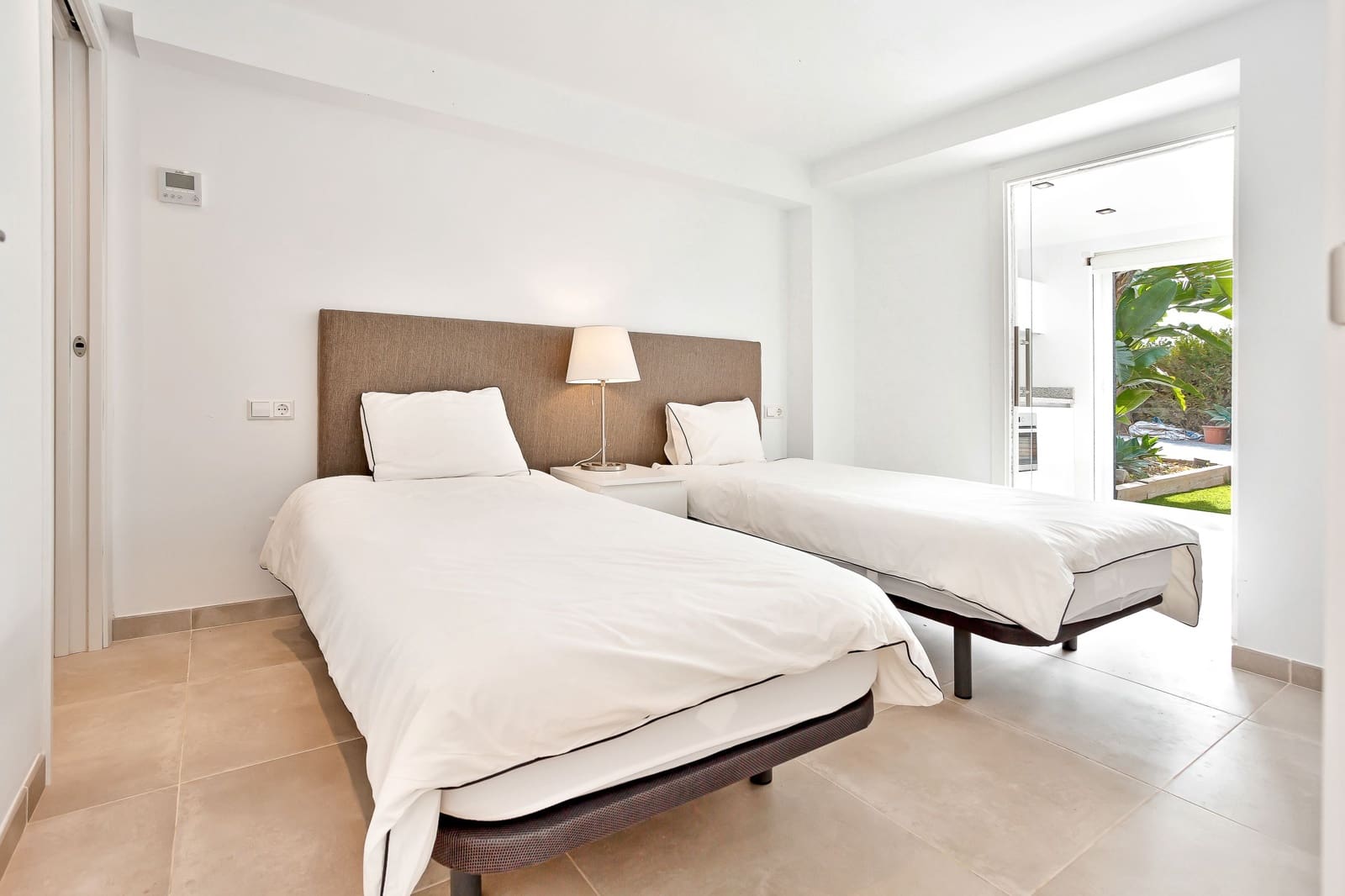 7 bedroom Villa for sale in Marbella with pool garage - € 3,749,000 (Ref: 9543950)