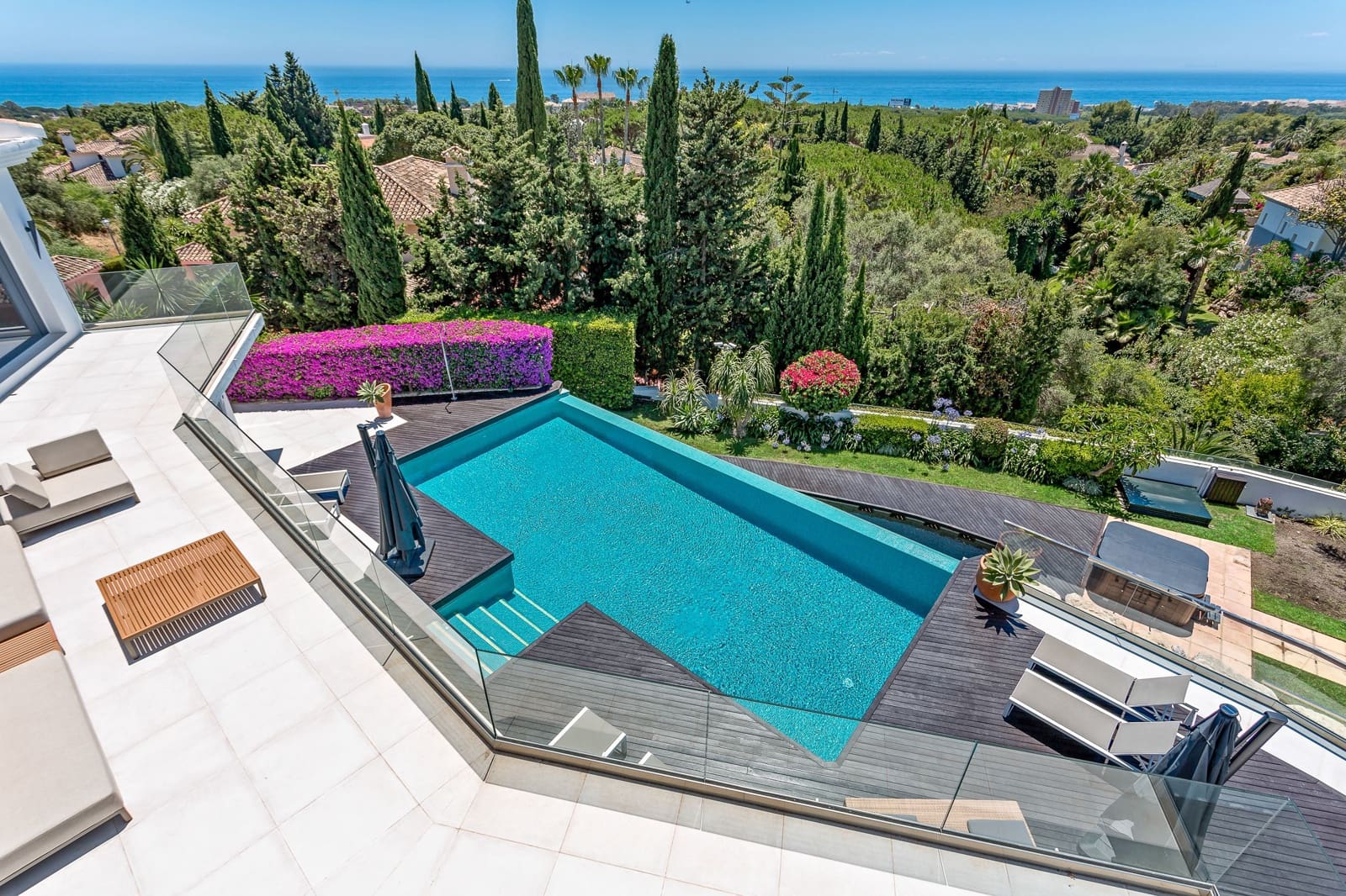 7 bedroom Villa for sale in Marbella with pool garage - € 3,749,000 (Ref: 9543950)
