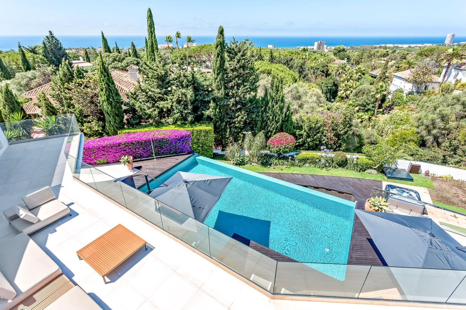 7 bedroom Villa for sale in Marbella with pool garage - € 3,749,000 (Ref: 9543950)