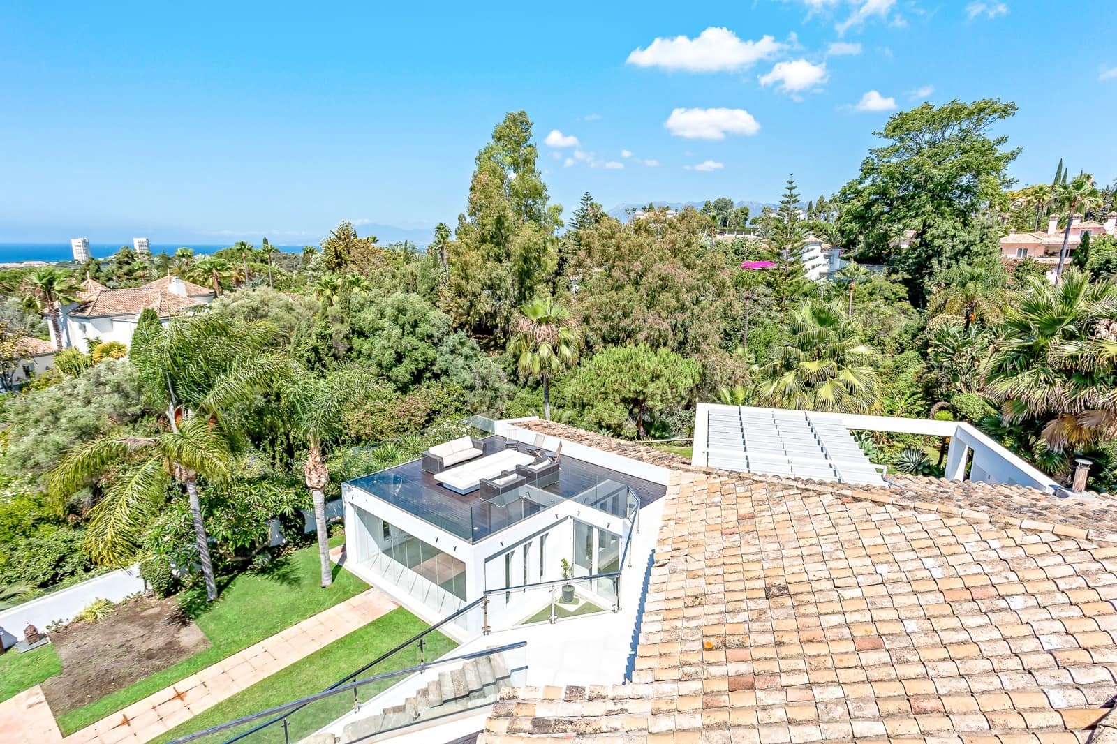 7 bedroom Villa for sale in Marbella with pool garage - € 3,749,000 (Ref: 9543950)