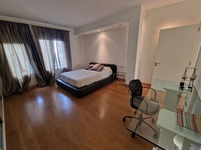 1 soveværelse Lejlighed til leje i Puerto Banus, Marbella med garage - € 1.700 (Ref: 9543955)