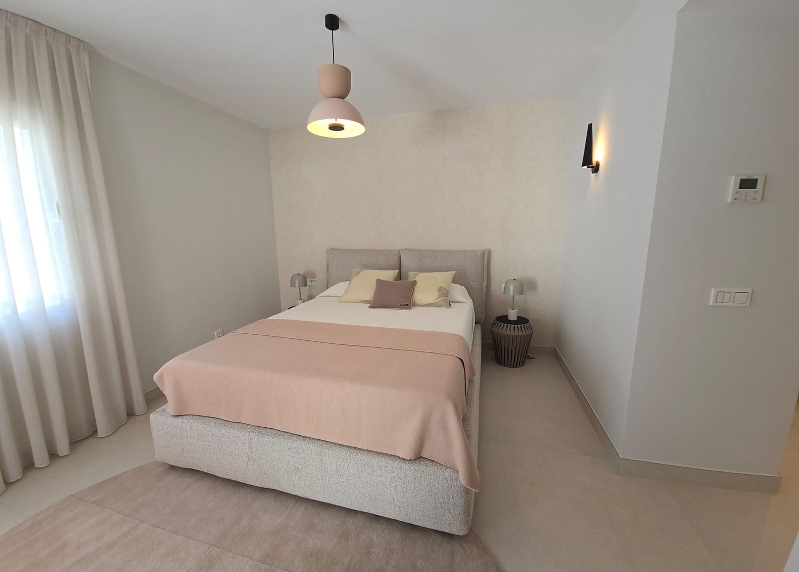 3 bedroom Villa for sale in Marbella with pool garage - € 1,600,000 (Ref: 9543956)