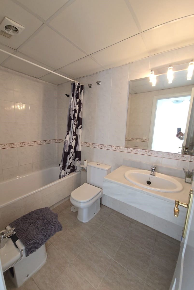 3 makuuhuone Kattohuoneisto vuokrattavana paikassa Marbella mukana uima-altaan 
autotalli - 2 000 € (Ref: 9543958)